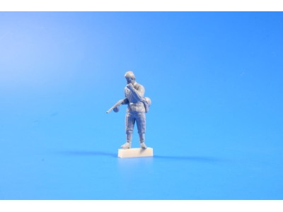 Soviet Soldier with Machinegun (1Fig.)
