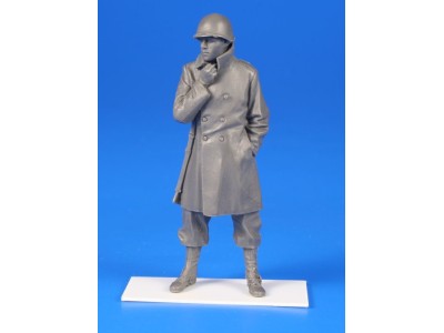 US WWII Soldier w/winter coat a.an M1rie rifle-Belgium 1944