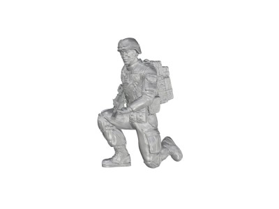 Kneeling Soldier(on left knee) US Army Infantry Squad 2nd Division f.M1126 Stryker