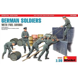 German Soldiers w/ Fuel Drums. Special Edition (35041 &...