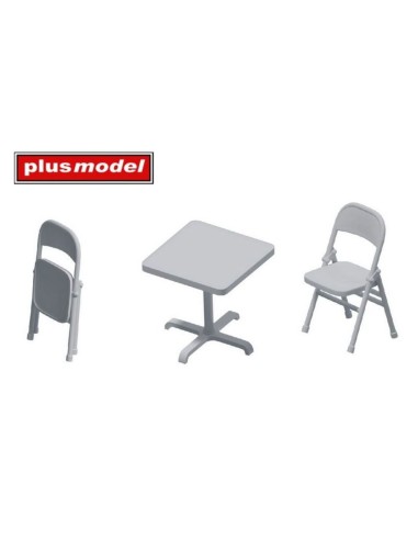 Folding chairs and table
