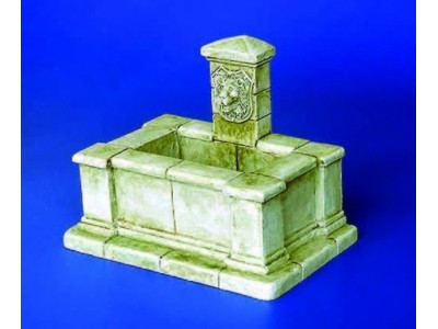 Brunnen Eckig