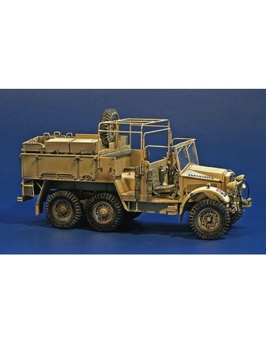 British Artillery Tractor CDSW 30-CWT