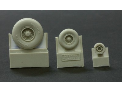 P-3 Orion wheels