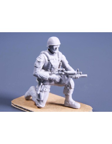 Kneeling Soldier(on right knee),US Army...
