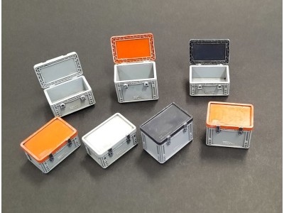 Universal plastic boxes