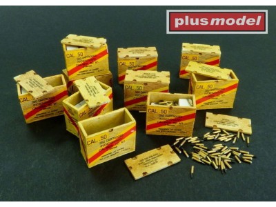US ammunition boxes with cartons of charges 26. Division ''Volksgrenadier'' - 101. Division ''