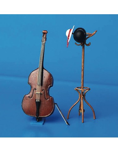 Bass und Kleiderständer