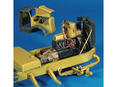 Opel Blitz Motor für Italeri Bausatz