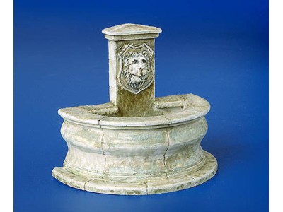 Brunnen halbrund