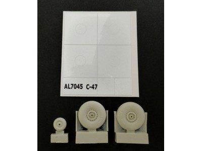 C-47 Skytrain wheels without cover