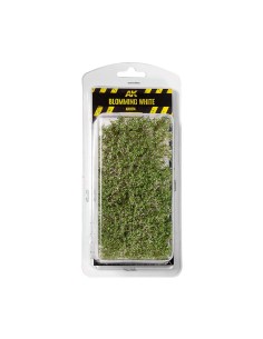 BLOMMING WHITE SHRUBBERIES