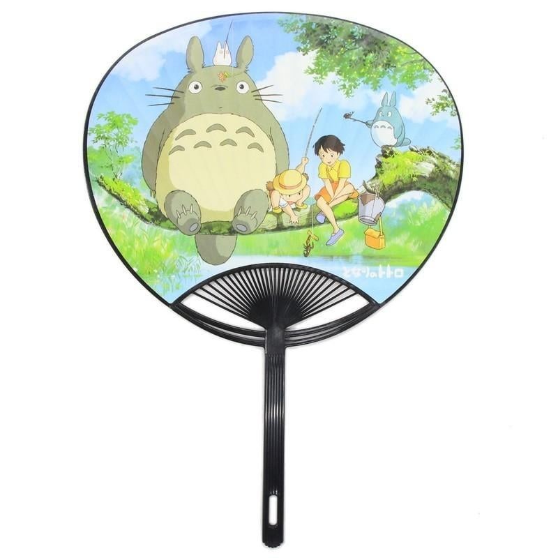 MON VOISIN TOTORO - Totoro à la pêche - Eventail 345x243x3mm