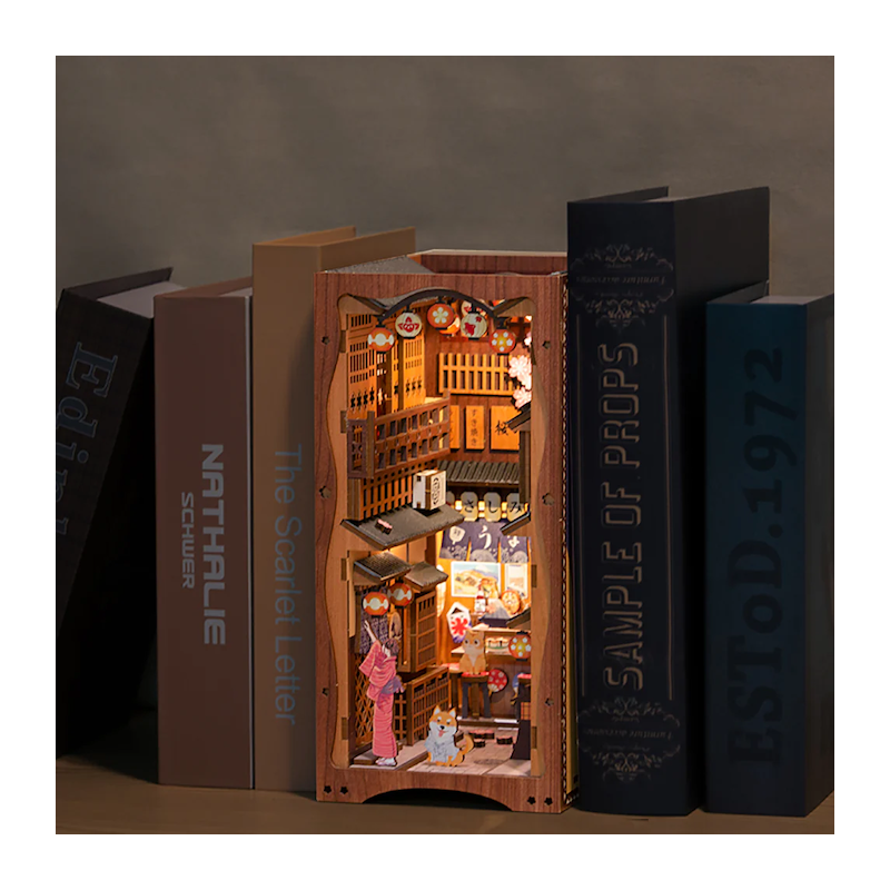 BOOK NOOK KIT - DIY - Under The Sakura Tree - 214pc + LED Light 