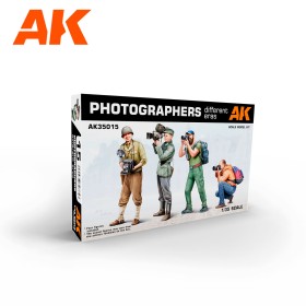 Photographers (DIFFERENT ERAS) 1/35. (more info, click here)