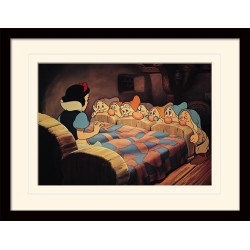 DISNEY - Mounted & Framed 30X40 Print - Snow White Bed 2