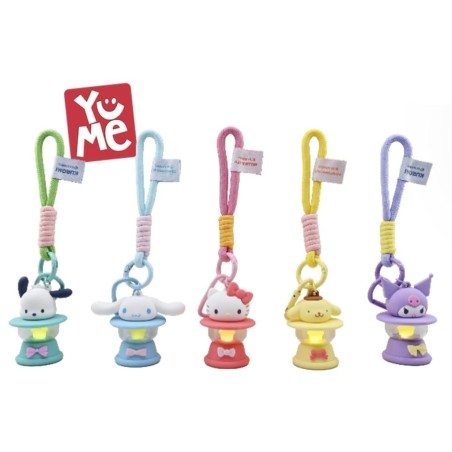 HELLO KITTY - Camping Lamp Series - Assortiment 12 Porte-Clés 6-7cm 