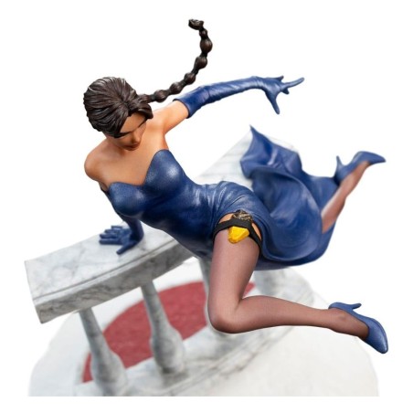 TOMB RAIDER - Lara Croft "A deal at the Opera" - Statuette 17cm 
