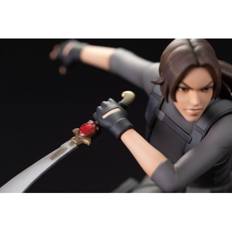 TOMB RAIDER - The legend of Lara Croft - Statuette 19cm 