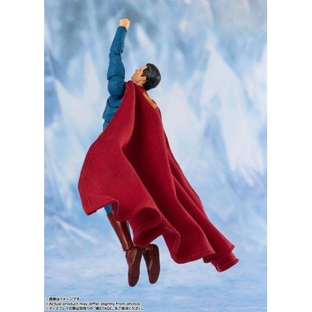 SUPERMAN 2025 - Superman - Figurine S.H. Figuarts 16cm 