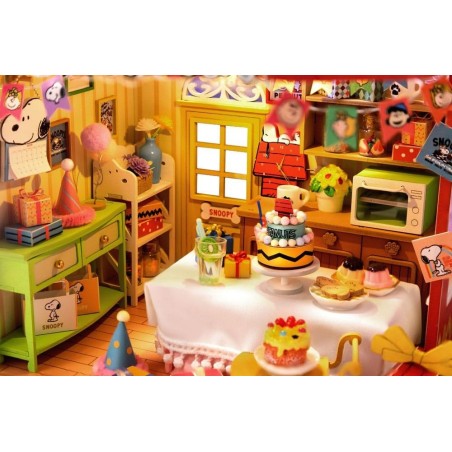 PEANUTS - Birthday Party - Wood Model Kit 