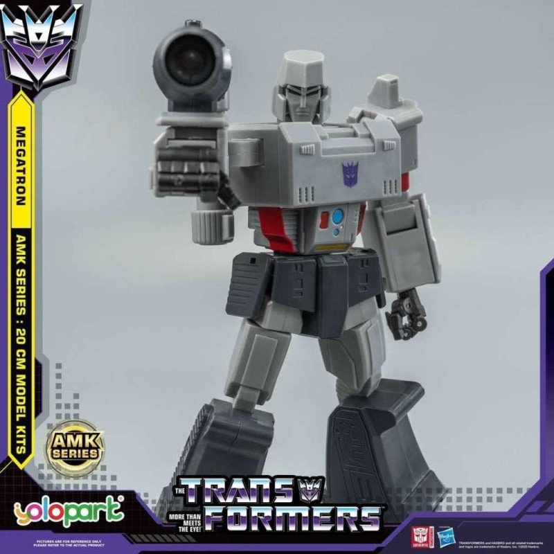 TRANSFORMERS GENERATION ONE - Megatron - Model Kit 20cm 