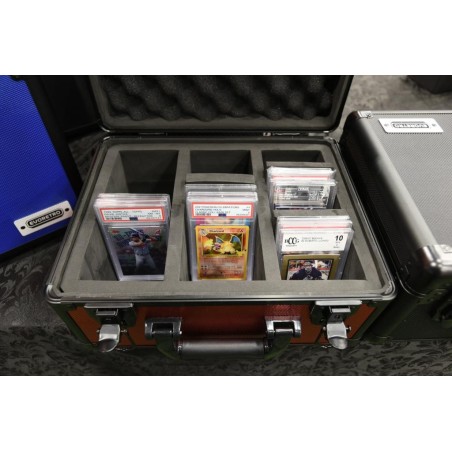 EVORETRO -  Graded Card Storage Box Carbon effect for 90 Cards 