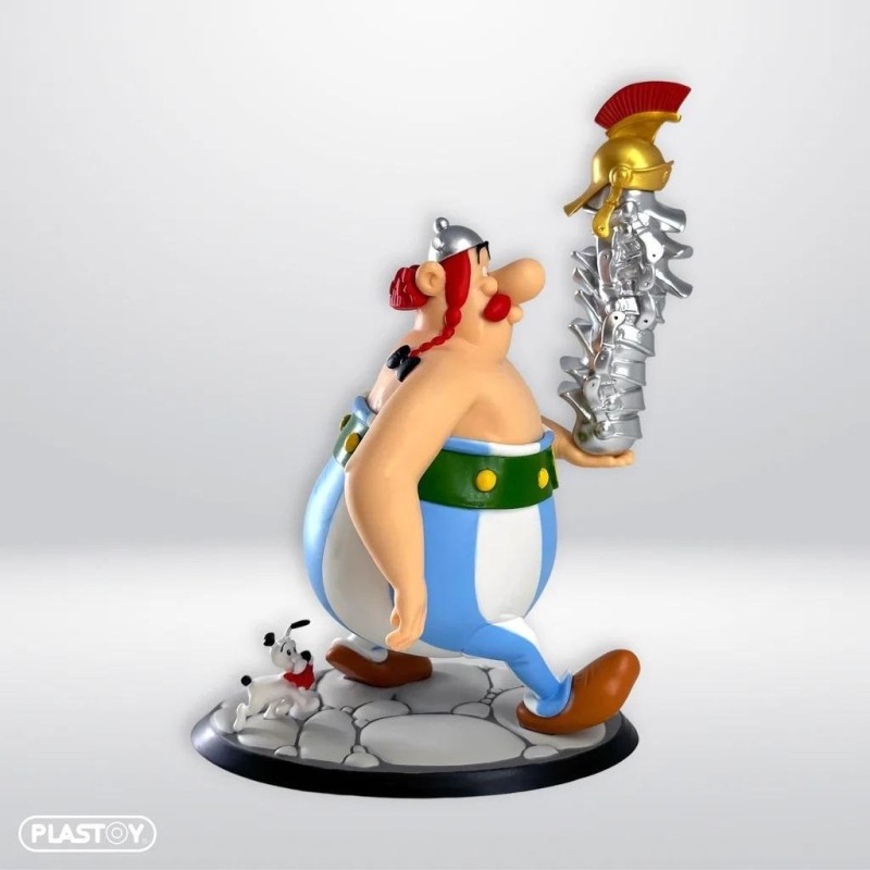 ASTERIX & OBELIX - Obélix pile de casques - figurine 30cm 