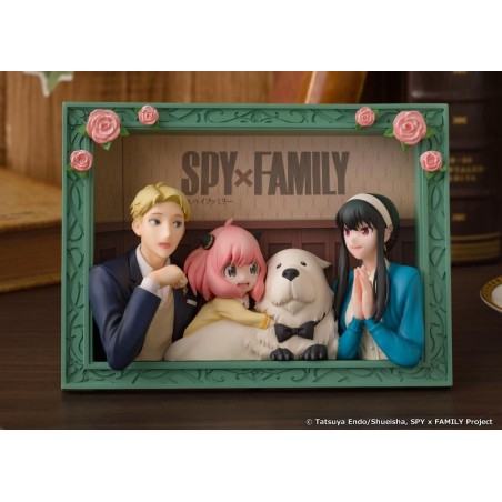 SPY X FAMILY - The Forgers - Statuette 12.8x17.5cm 