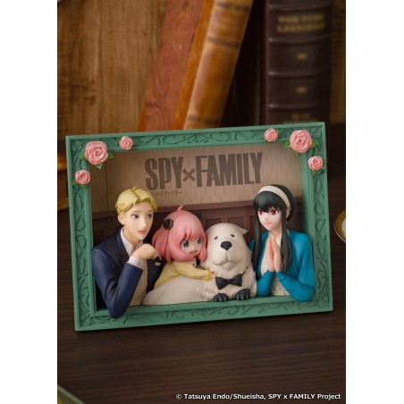 SPY X FAMILY - The Forgers - Statuette 12.8x17.5cm 