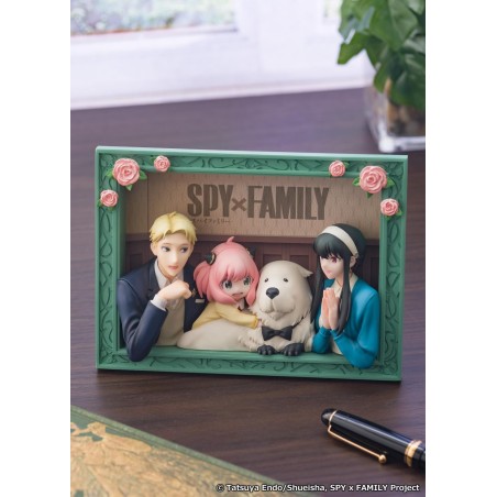 SPY X FAMILY - The Forgers - Statuette 12.8x17.5cm 