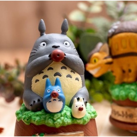 MON VOISIN TOTORO - Totoro joue de l'ocarina - Grande statue musicale 