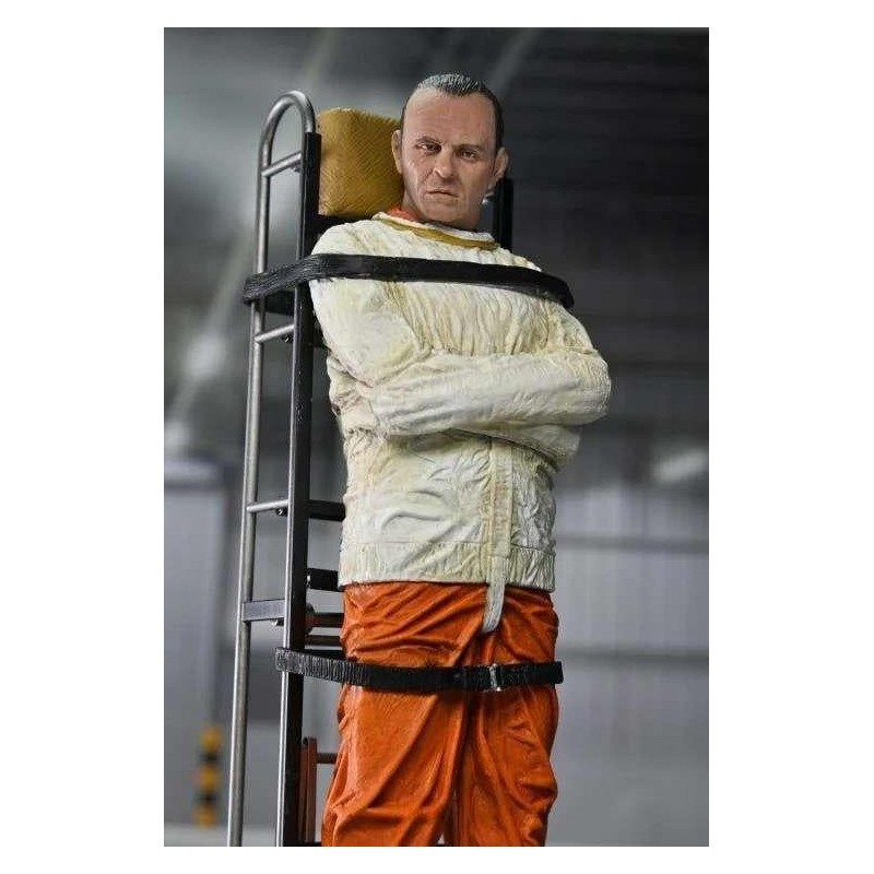LE SILENCE DES AGNEAUX - Dr Hannibal Lecter - Figurine 17cm 