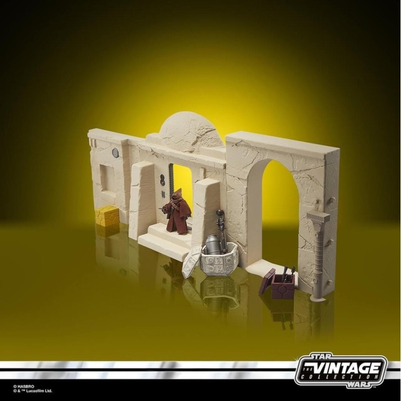 STAR WARS - Streets of Mos Eisley - Vintage Figurine 