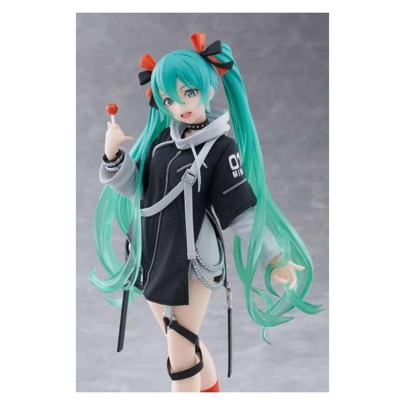 HATSUNE MIKU - Fashion Punk Figure - 18cm 